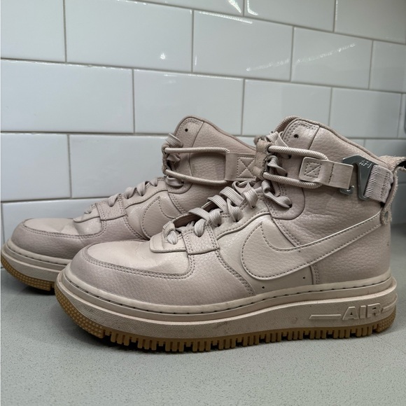 Nike Air Force 1 Utility 2.0 in Fossil Stone (Women's)